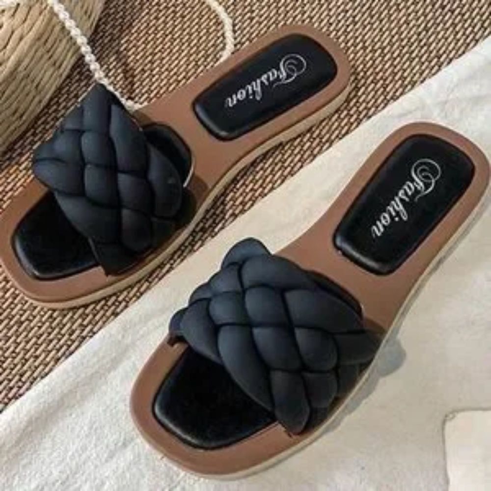 Black Open Toe Twisted Strip Slide Sandal Size 8.5 (40)